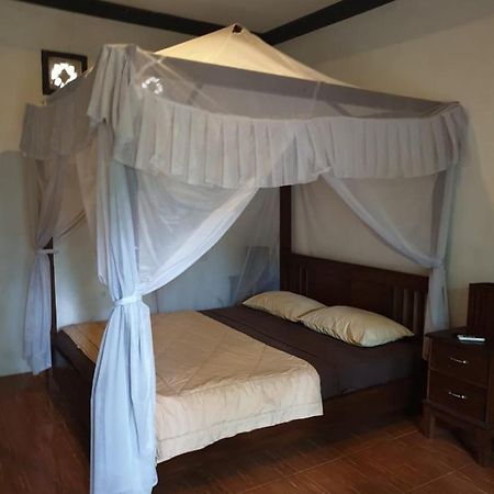Five Time Home Stay Gili Air Exterior photo