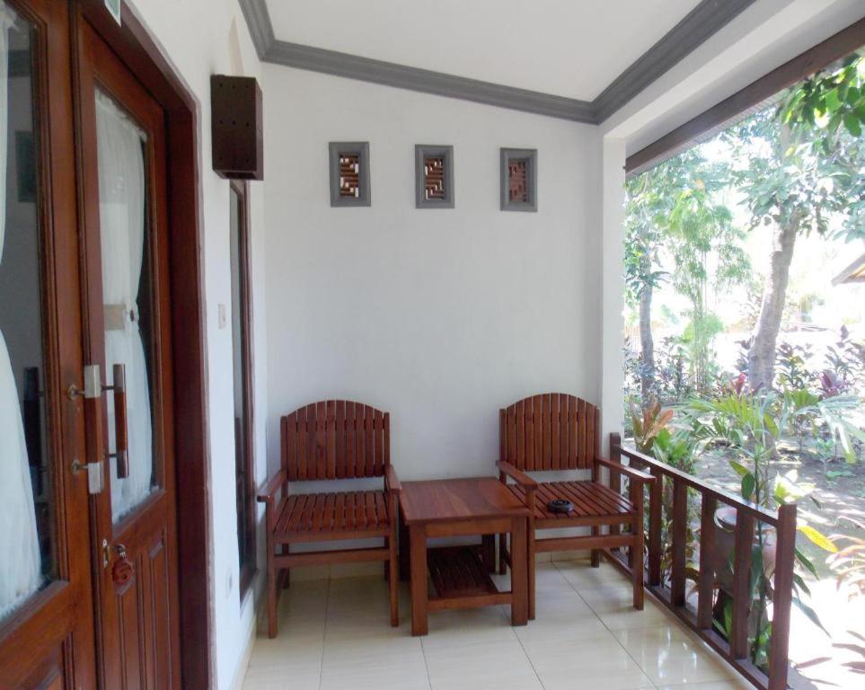 Five Time Home Stay Gili Air Exterior photo