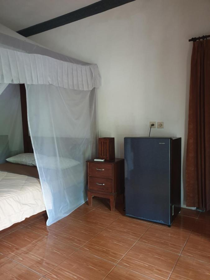 Five Time Home Stay Gili Air Exterior photo