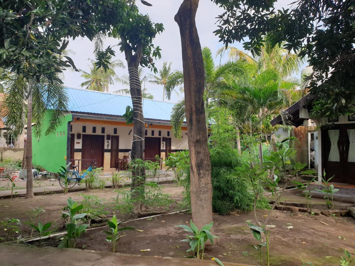 Five Time Home Stay Gili Air Exterior photo