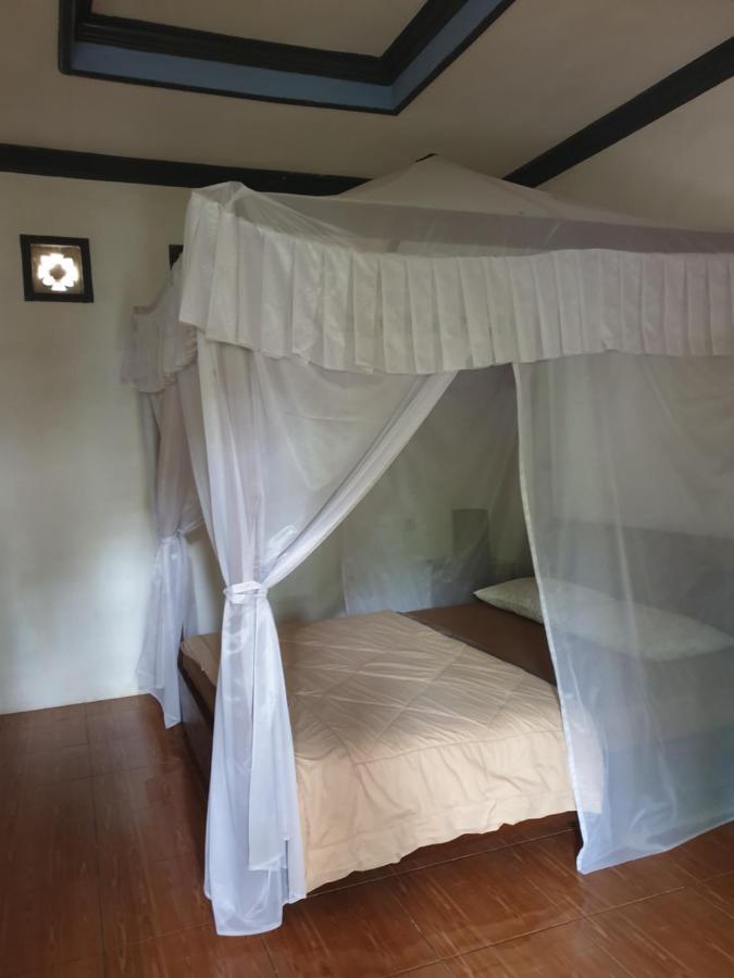Five Time Home Stay Gili Air Exterior photo
